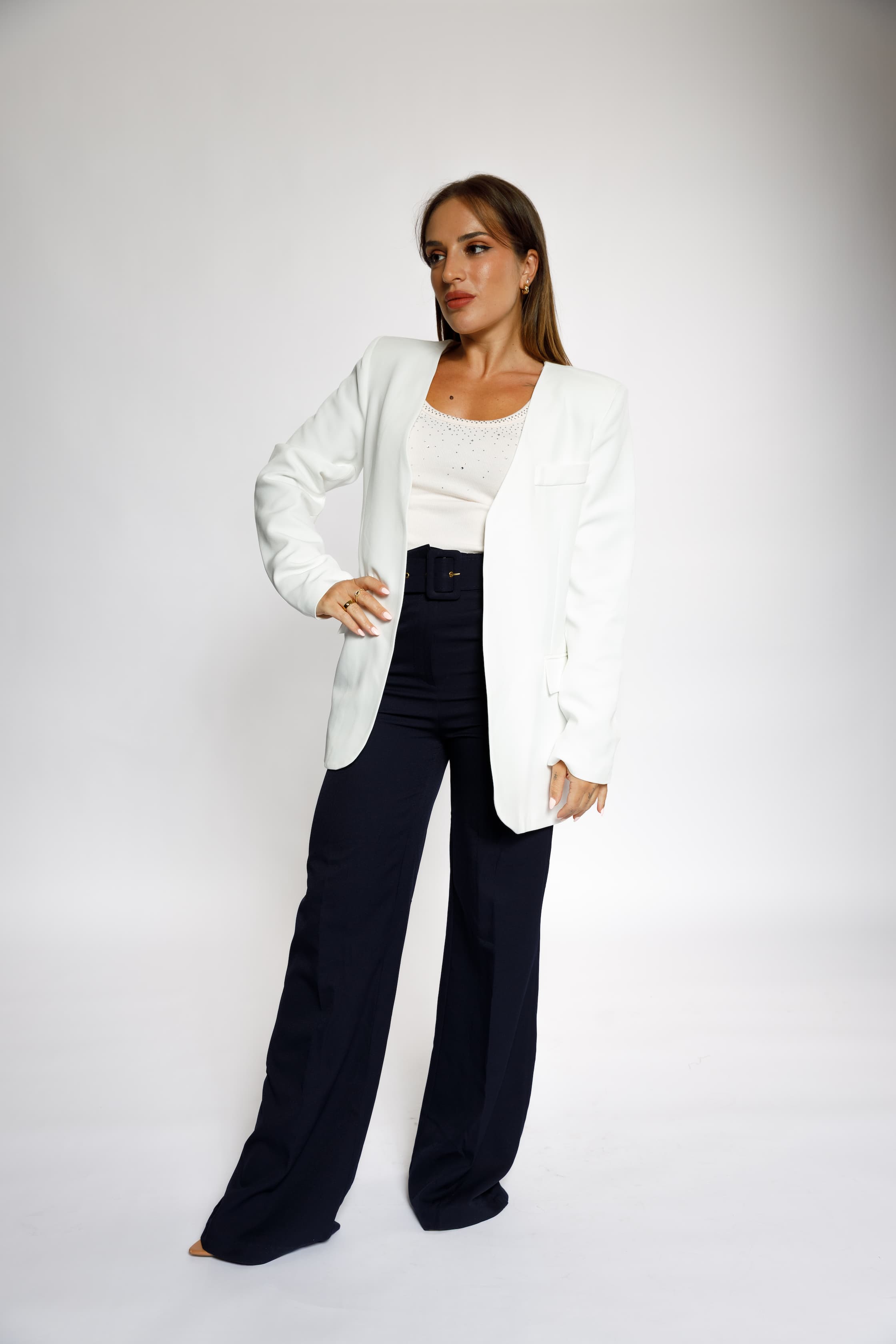White Formal Blazer – Classic Elegance