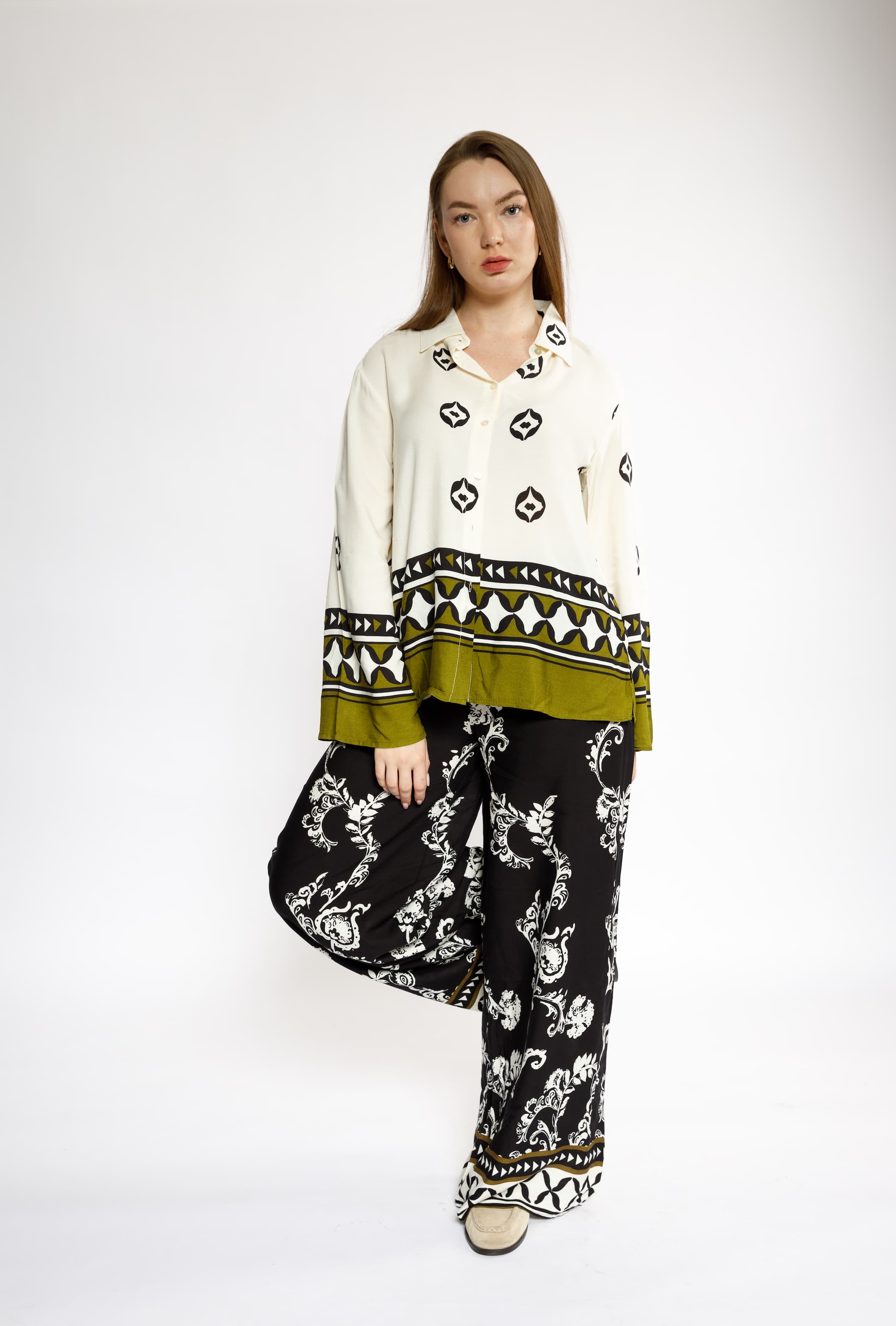 Artistic Mixed-Print Set in Black, White & Olive Green