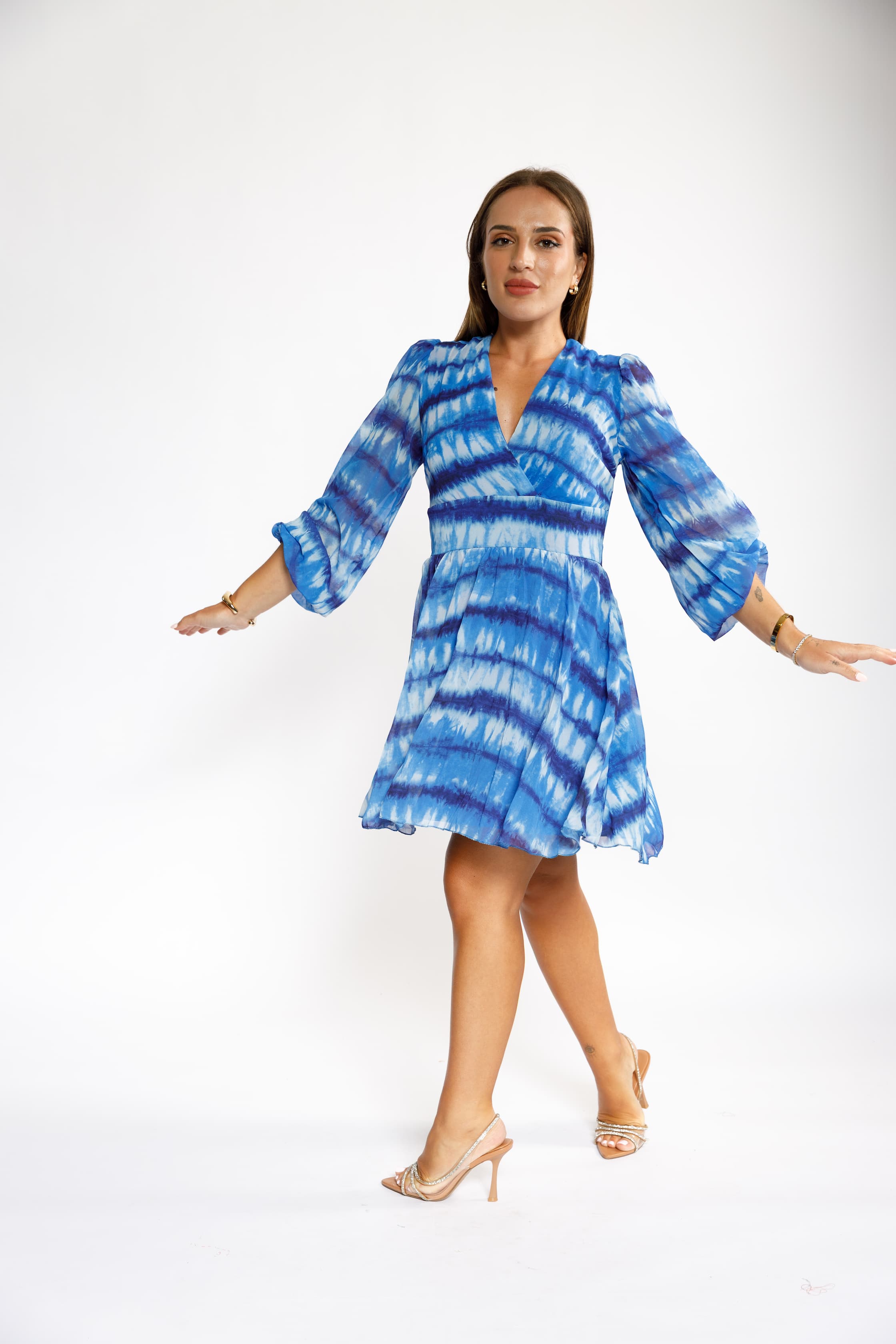 Short Blue Gradient Long-Sleeve Dress
