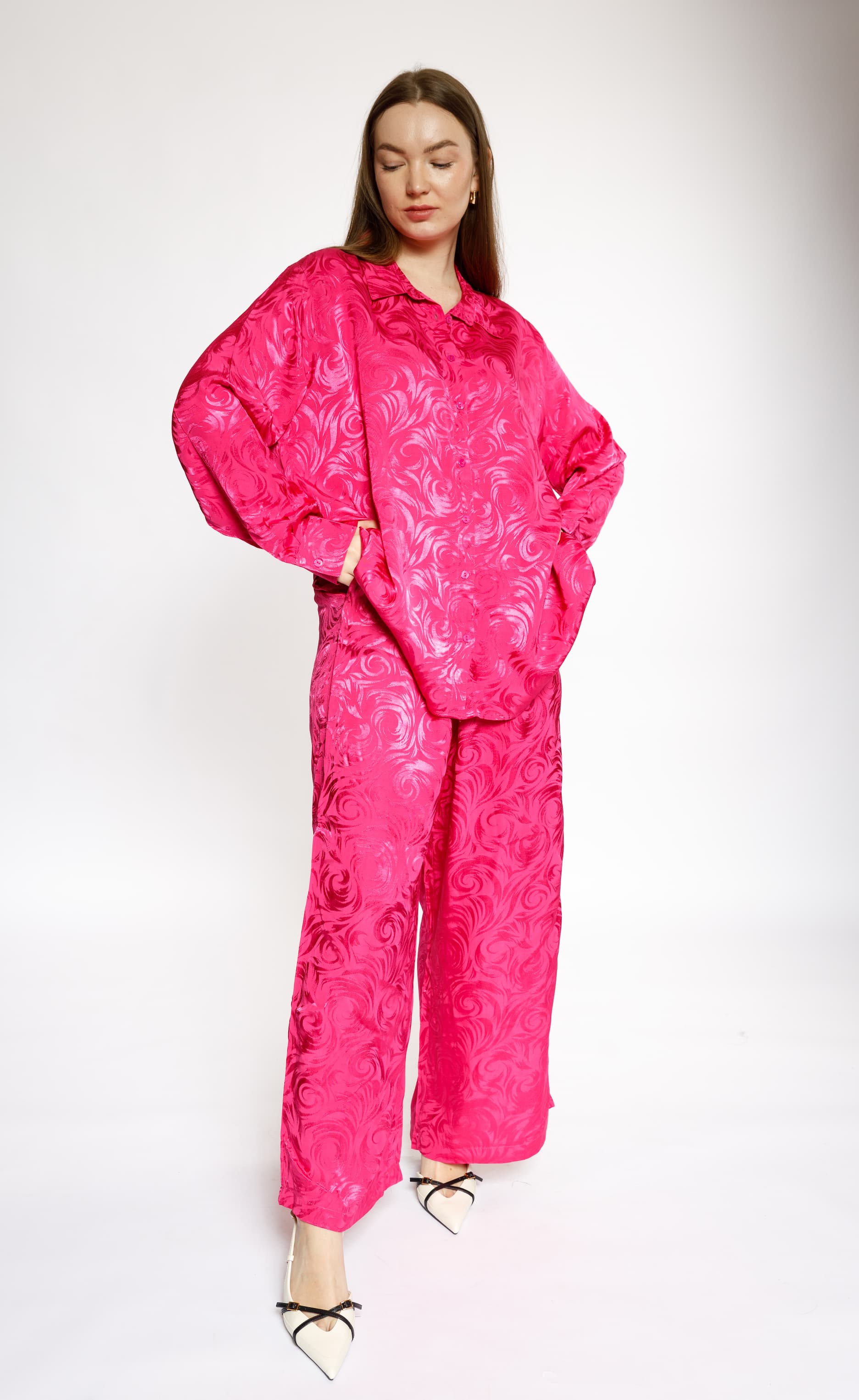 Fuchsia Set with Swirl Jacquard